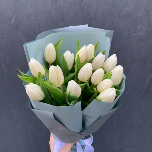 Букет из 15 белых тюльпанов "Весенняя вуаль". Фото №1